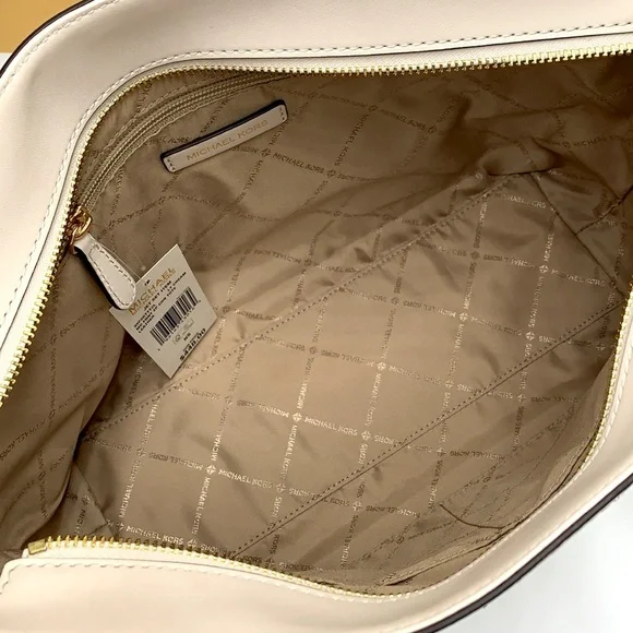 MICHAEL KORS Medium Front Pocket Shoulder Chain Tote & THREE QUARTER ZIP WALLET - Picture 13 of 16